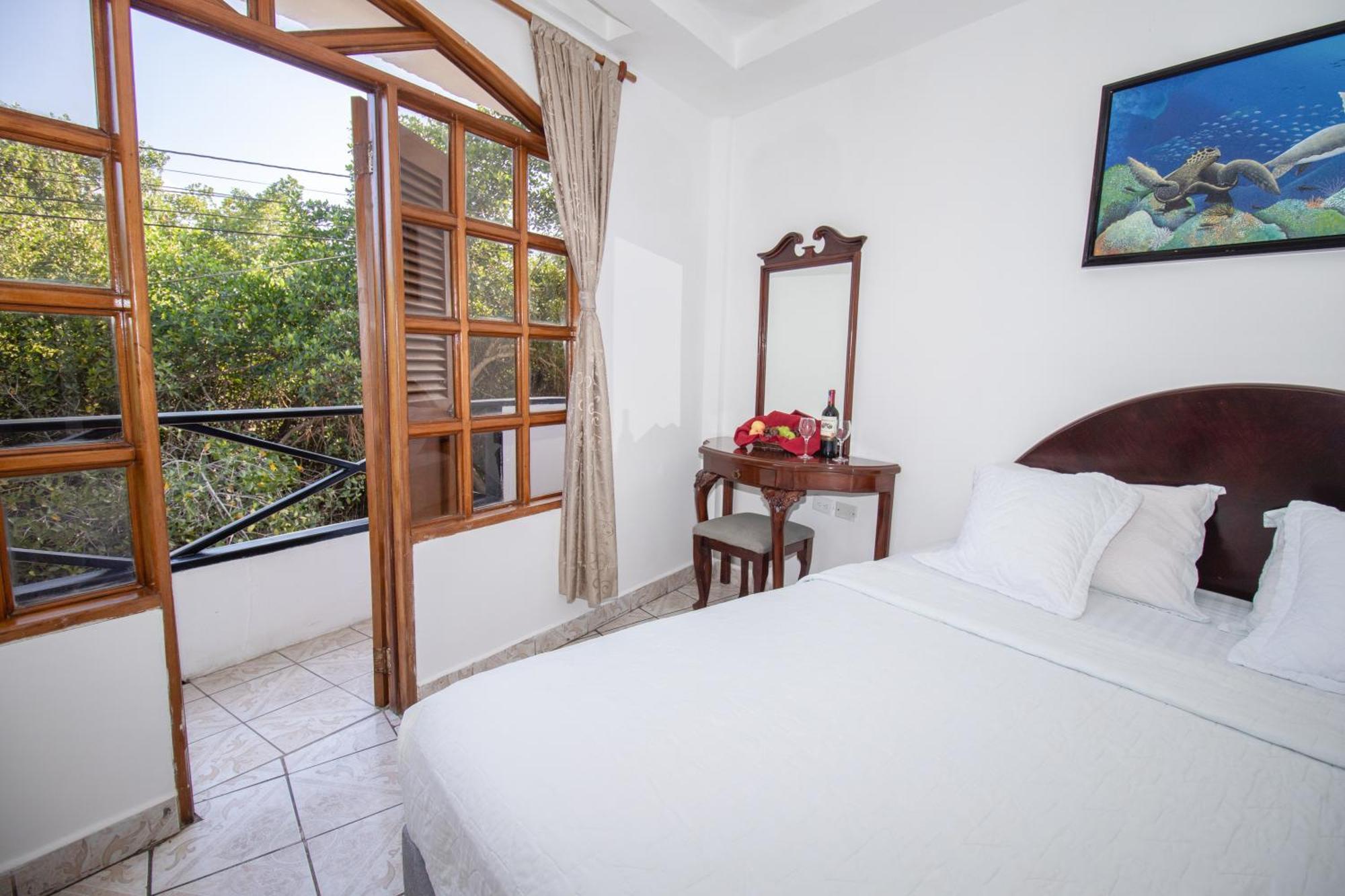 Grand Hotel Leon Marino Galapagos ปูแอร์โตอาโยรา ภายนอก รูปภาพ